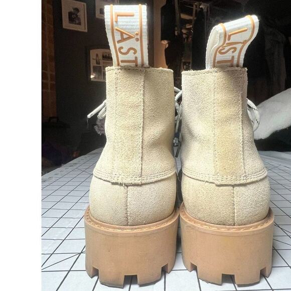 LÄST Rocky Suede Neutral Beige Platform Lace Up Boots Women's Size 41 US 8  Nice - Picture 4 of 7